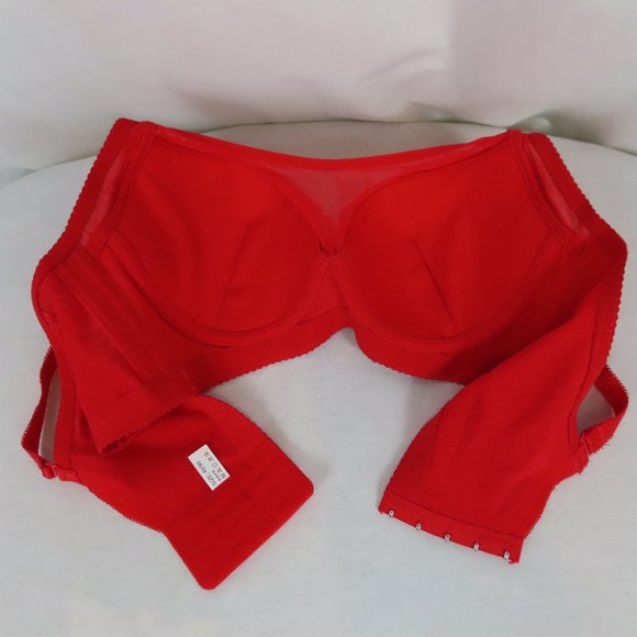 Gorgeous Red and Gold Decorated Bra Sz. 40/90 - Picture 8 of 8